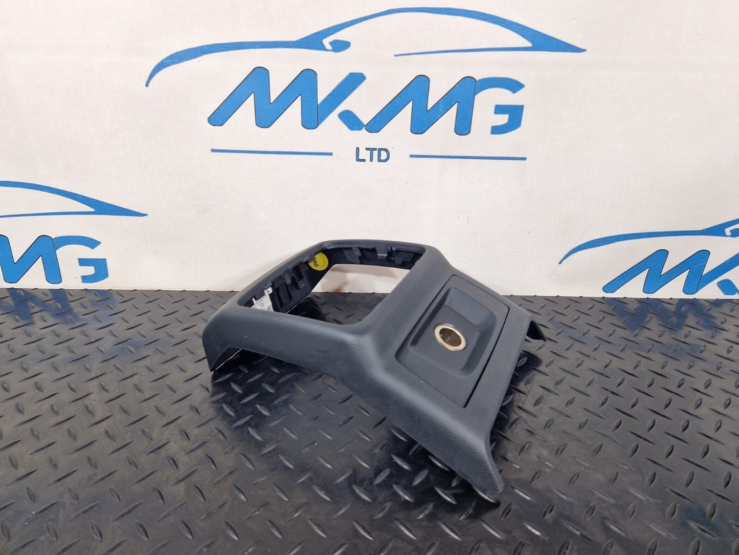 16-19 AUDI A4 B9 GENUINE CENTRE CONSOLE REAR TRIM 8W0864376 8W0863324