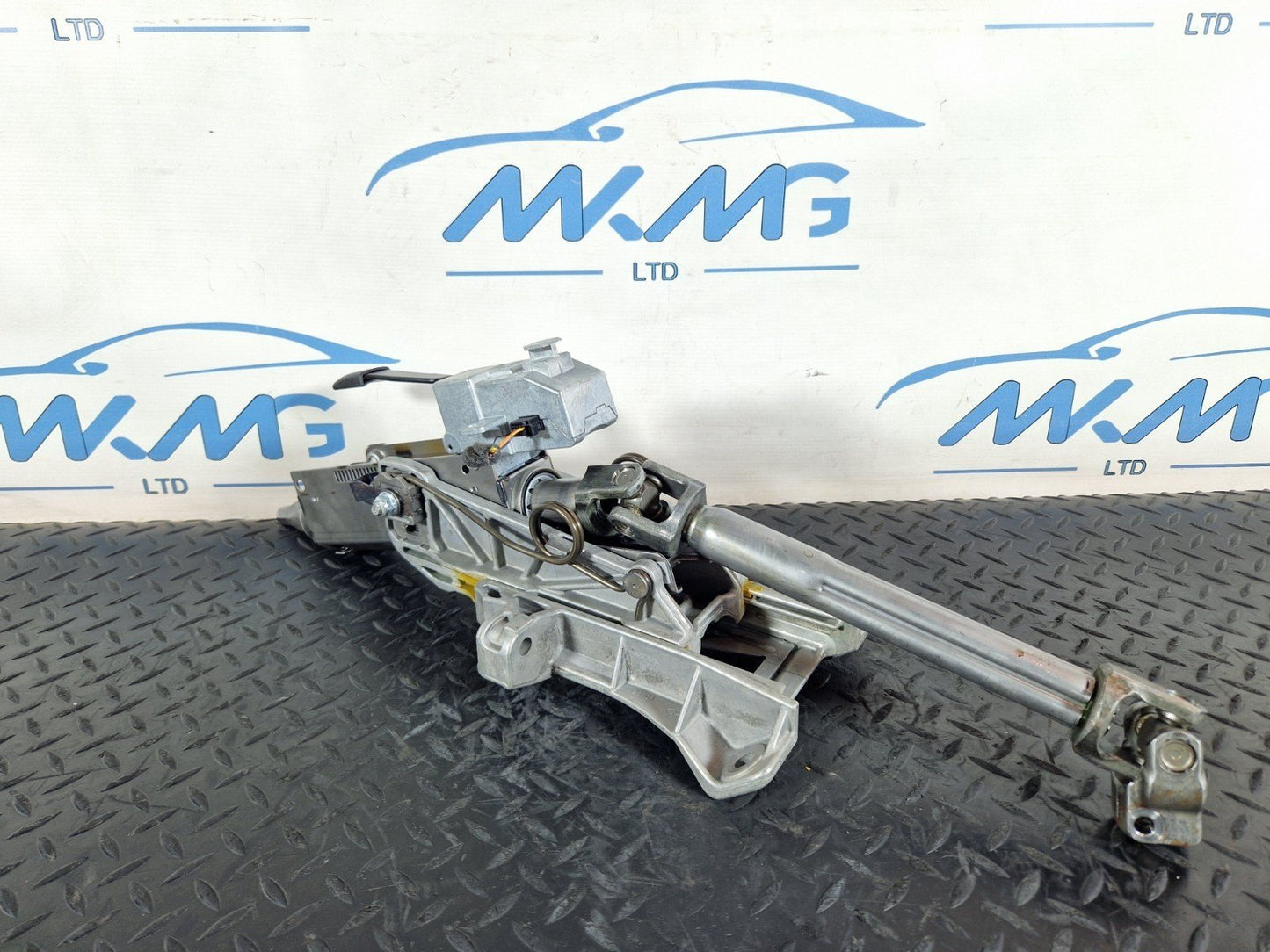 19-ON RANGE ROVER EVOQUE L551 GENUINE STEERING WHEEL COLUMN L9C3-3C529-BA