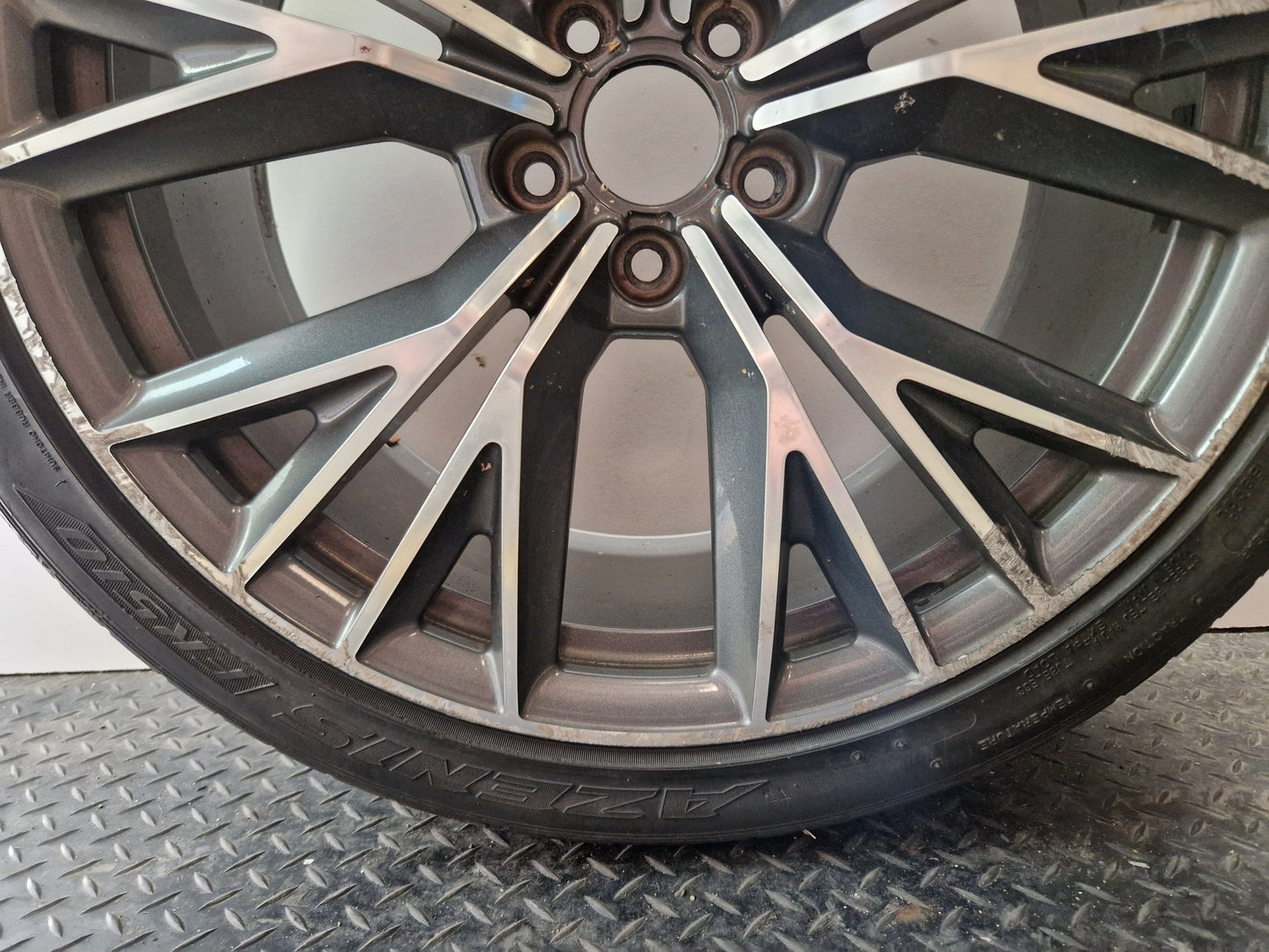 Audi A7 4G 20" Alloy Wheel with Tyre 265/35/20 ~5mm 4G8601025AE
