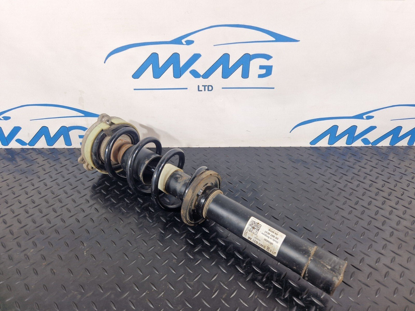16-19 AUDI A4 B9 FRONT STRUT SHOCK ABSORBER FITS BOTH SIDES 8W0031AK 8W0413031AK