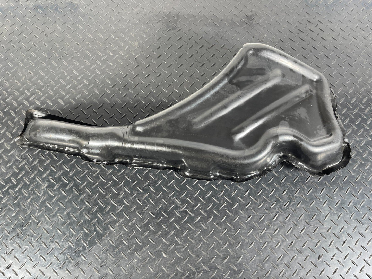 16-22 BMW X1 F48 SOUND INSULATING FRONT WING PANEL LEFT PASSENGER SIDE 7398419