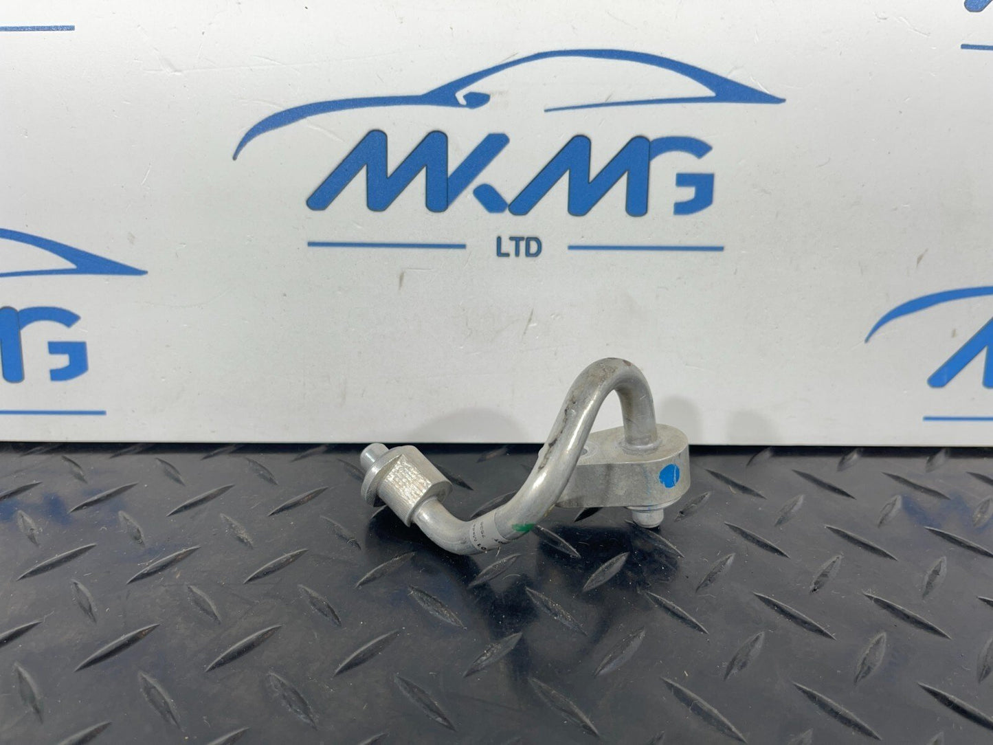 14-21 MERCEDES BENZ C350e W205 Air Conditioning Coolant Pump Line A2058307901