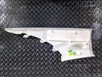 16-19 AUDI A4 B9 SALOON GENUINE REAR RIGHT O/S C-PILLAR TRIM COVER 8W5867246