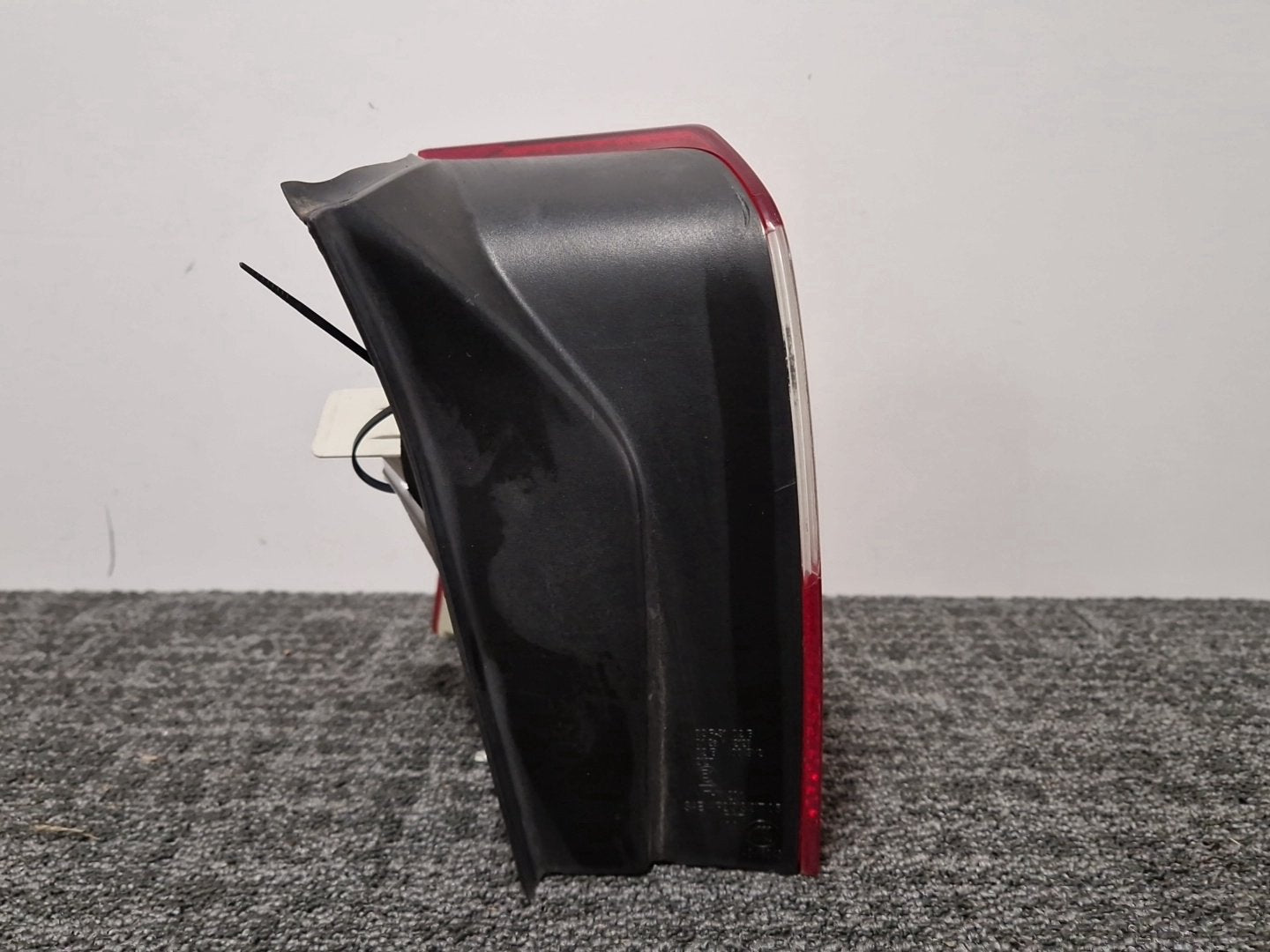 2011 Volvo V70 MK3 - Rear Right Outer Light