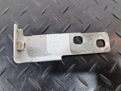 16-19 AUDI A4 B9 S-LINE GENUINE FRONT LEFT PASSENGER SIDE WING BRACKET 8W0821433