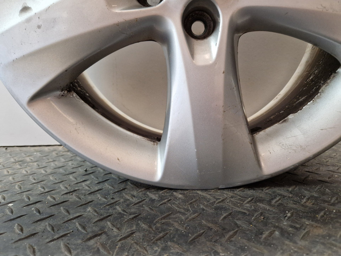 Vauxhall Astra MK6 (J) (A3400) Hatchback 5 Spoke 17" Alloy Wheel