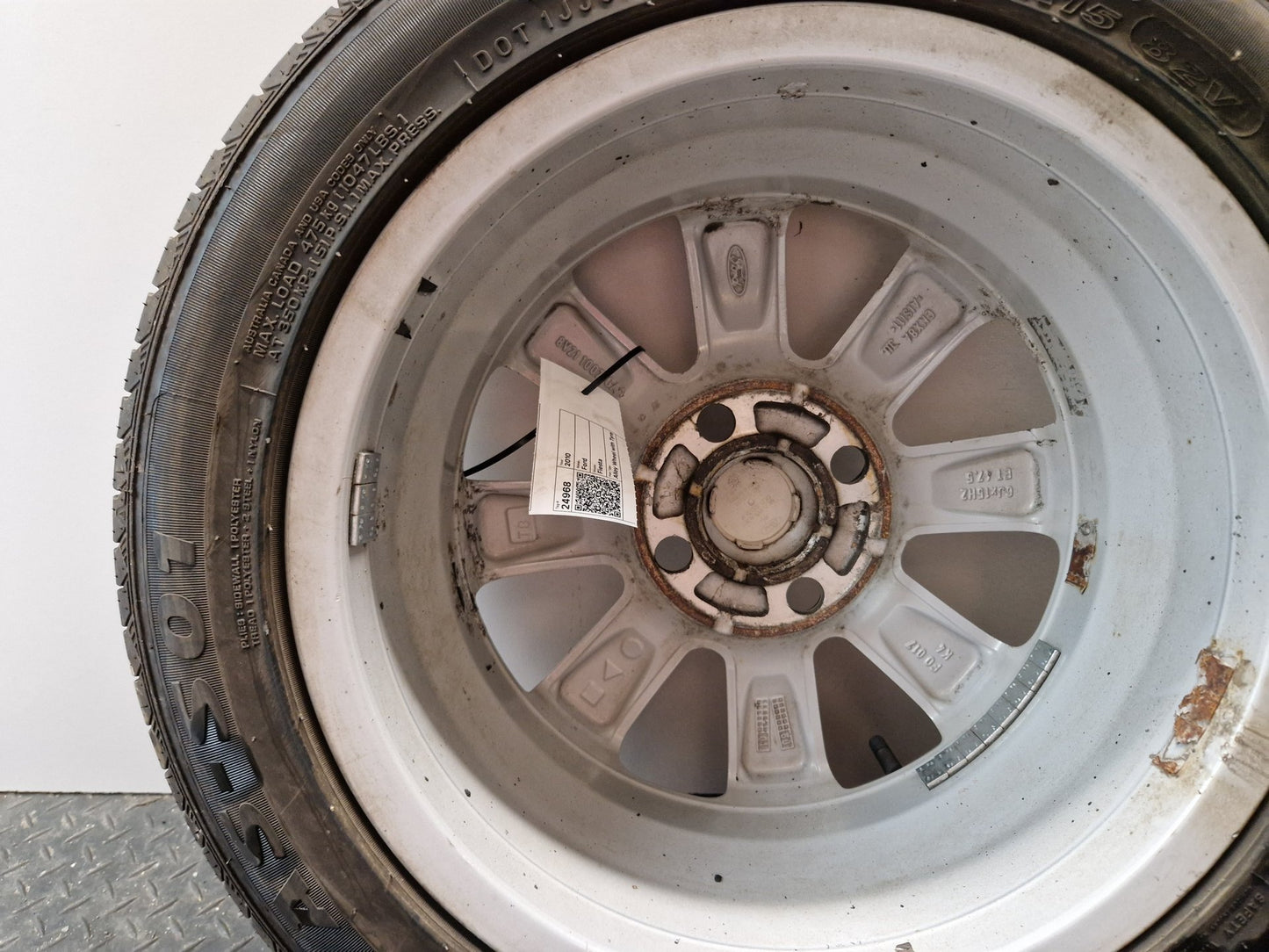 Ford Fiesta MK7 15" Alloy Wheel with Tyre 195/50/15 ~6mm 8V21-1007-GA