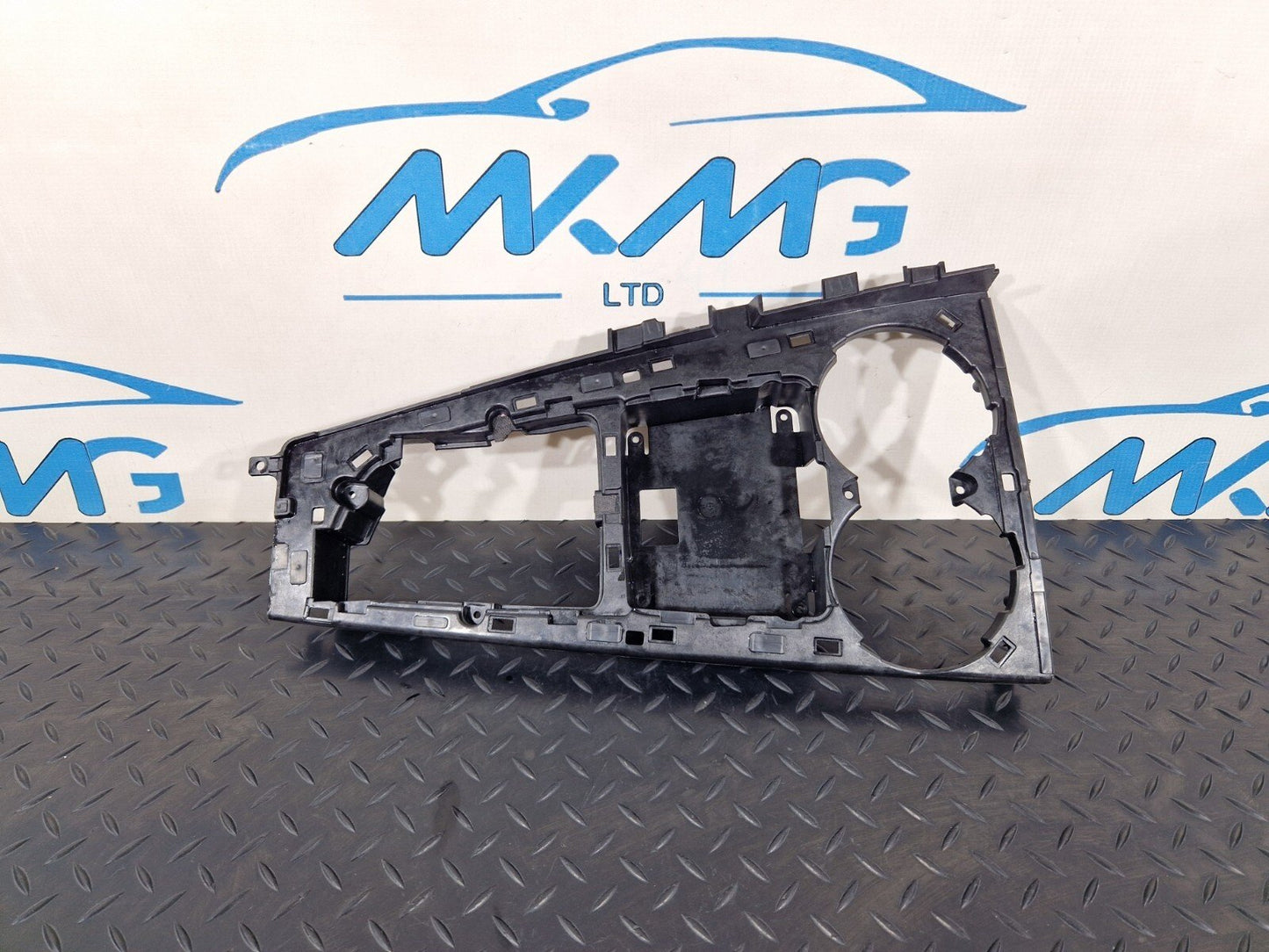 16-19 AUDI A4 B9 GENUINE OEM CENTRE CONSOLE TRIM 8W2864261A
