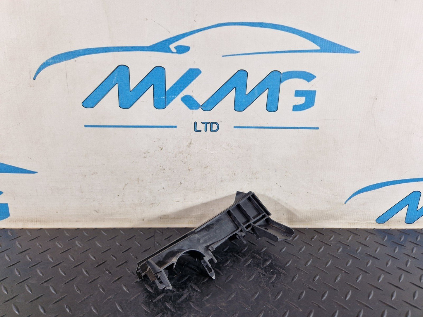 16-20 AUDI Q7 4M WIRING GROMMET BRACKET 4M0971871BG