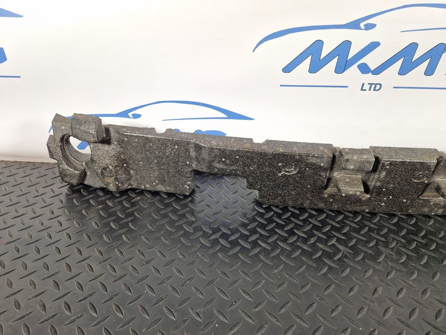10-18 AUDI A7 4G S-LINE OEM FRONT BUMPER FOAM FILLER PIECE 4G8807550B