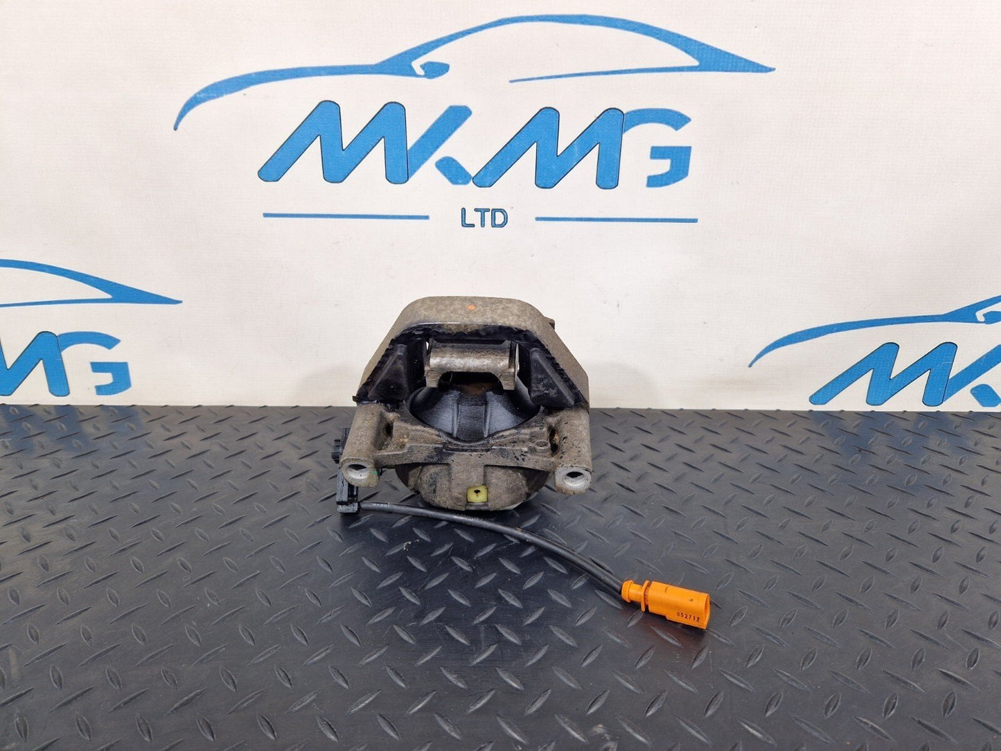 10-18 AUDI A7 4G S-LINE TRANSMISSION MOUNT MP5161