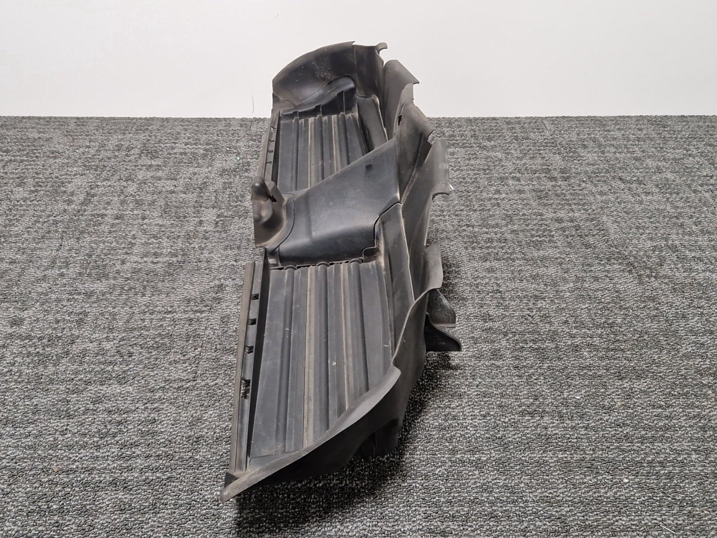 BMW 318i E90 Saloon Genuine Air Intake Shutter Bumper Grille Panel Assembly