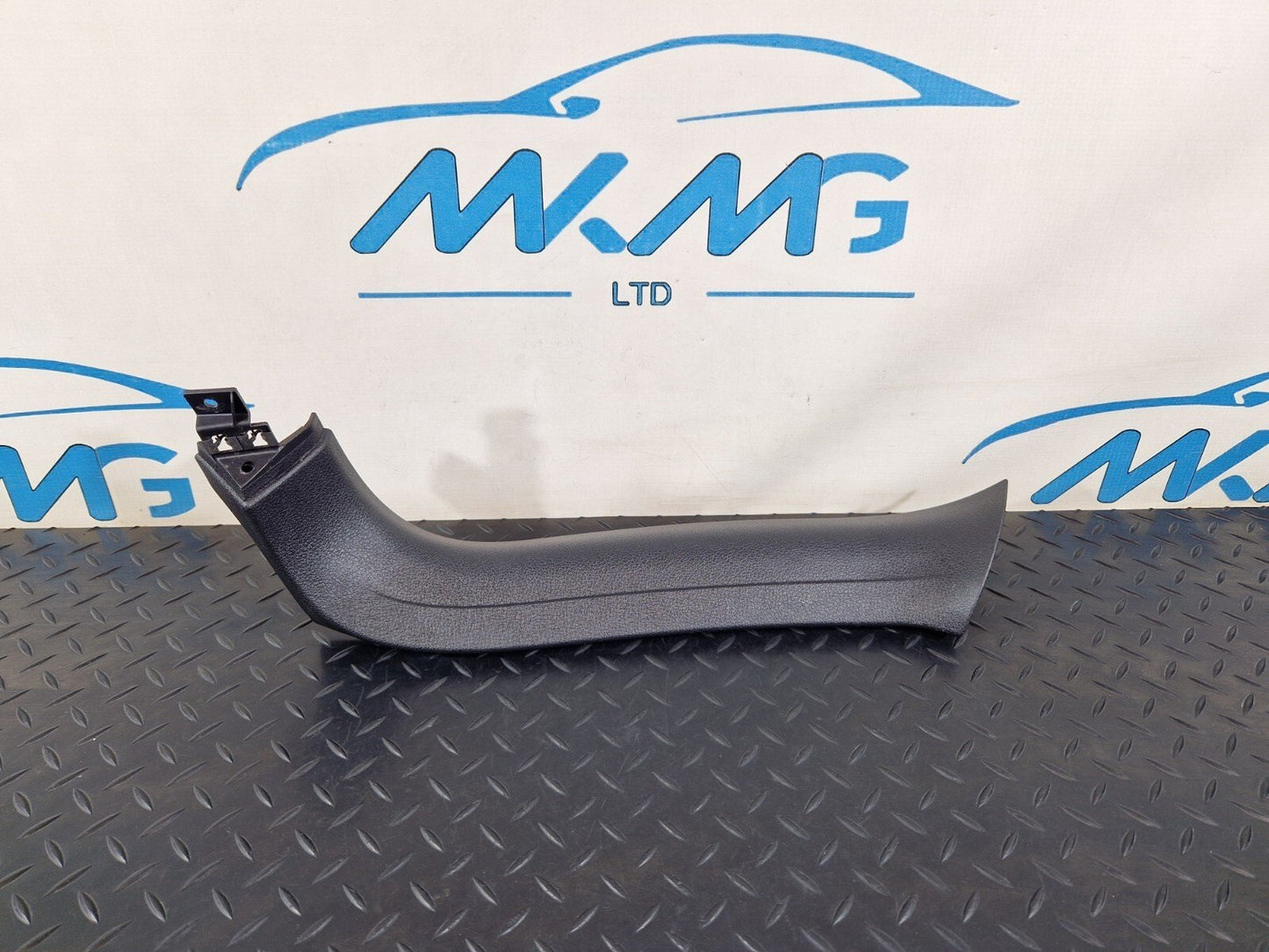 10-15 AUDI Q7 4L GENUINE OEM REAR RIGHT O/S TAIL GATE TRIM COVER PANEL 4L0867608