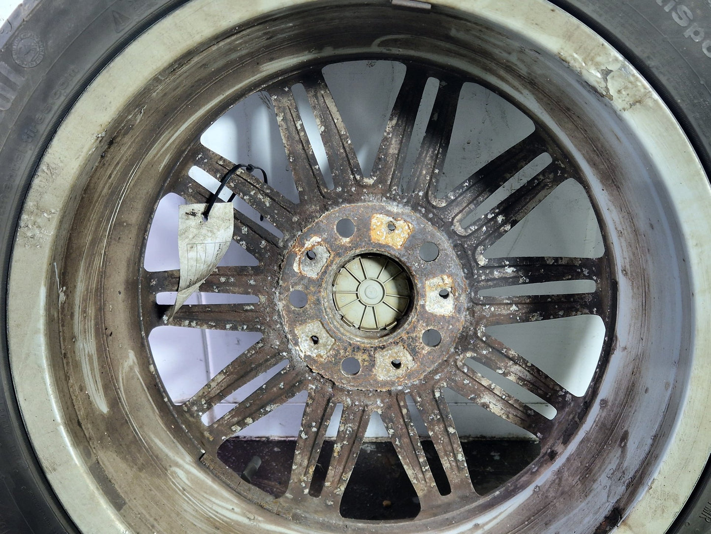 BMW 116i E87 Genuine 17" Alloy Wheel with Continental Tyre 225/45/17 5mm