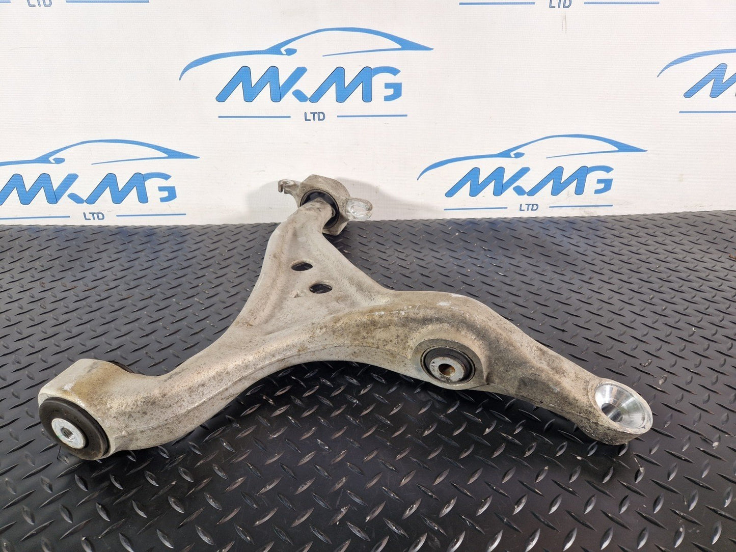 11-19 MERCEDES BENZ ML W166 GENUINE RIGHT O/S CONTROL ARM A16663300207