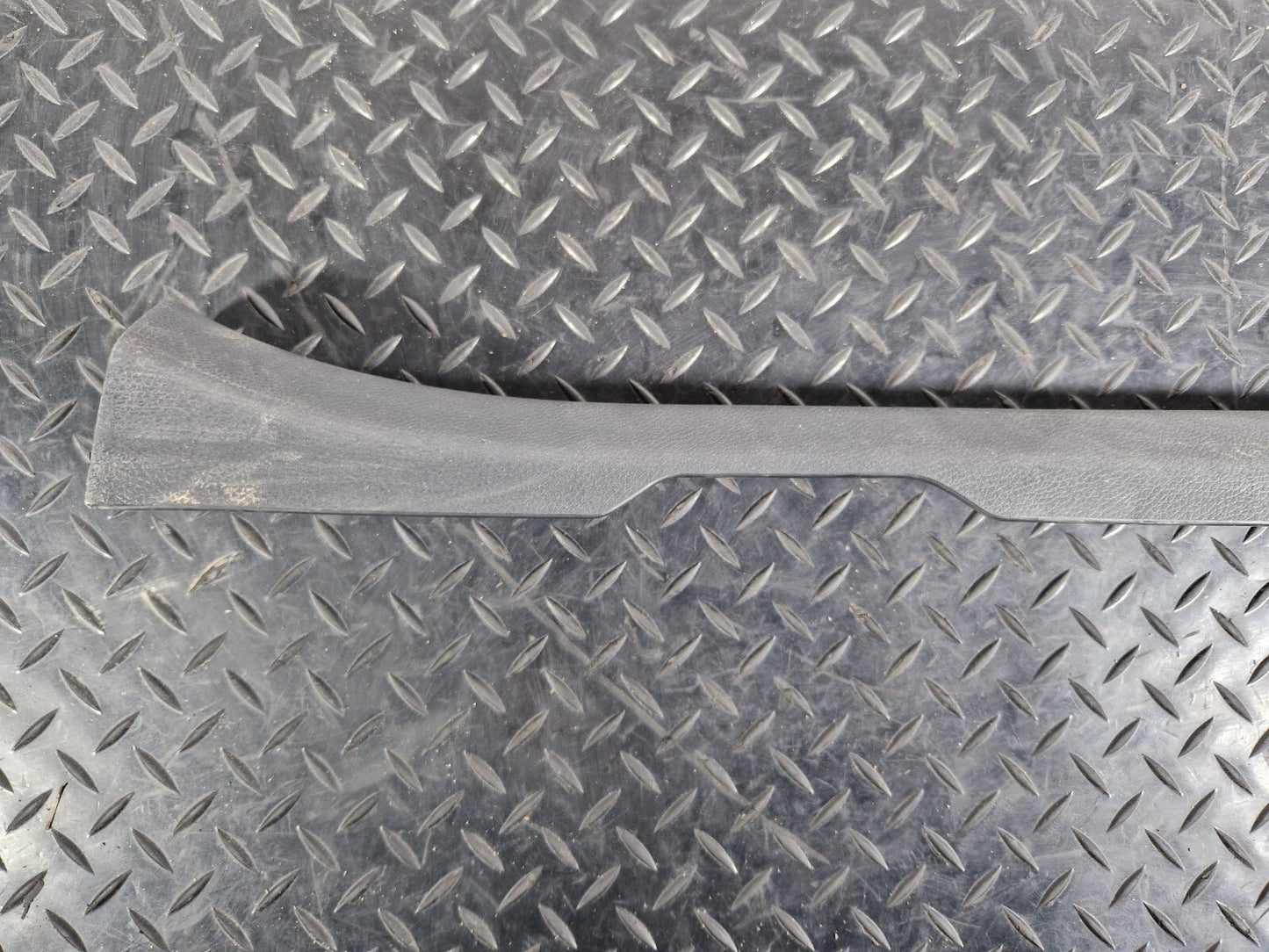 14-21 MERCEDES BENZ W205 LEFT PASSENGER SIDE INNER SILL TRIM COVER A2056860536