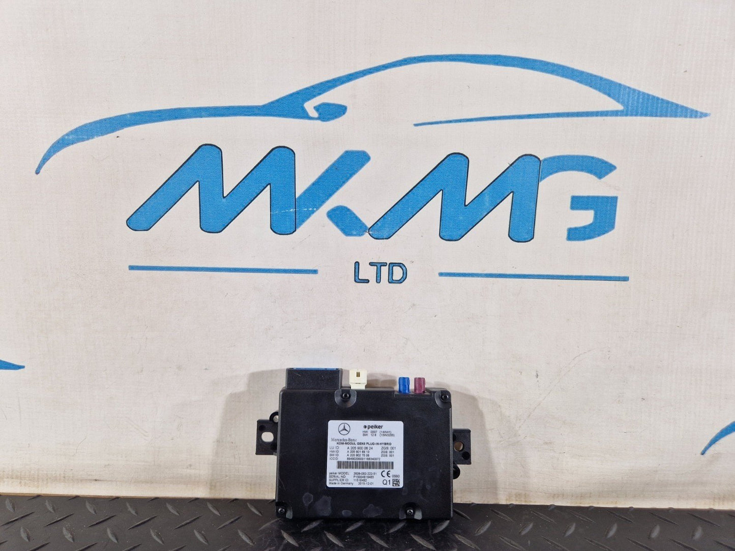 16-19 MERCEDES BENZ GLE W166 GEN3 PLUG-IN-HYBRID CONTROL MODULE ECU A2059000624
