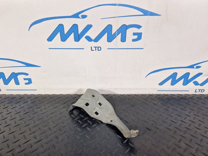19-ON MERCEDES BENZ B CLASS W247 FRONT RIGHT SIDE WING BRACKET A2478810300