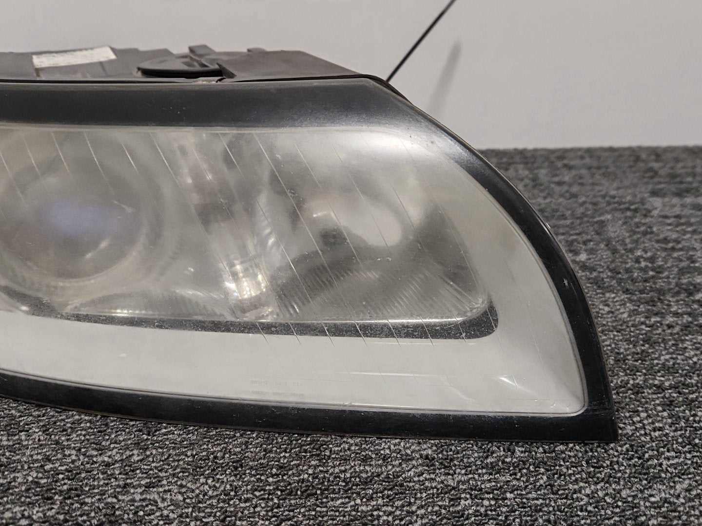 Volvo S40 MK2 (MS) Saloon Genuine Front Right O/S Driver Headlight 30763040