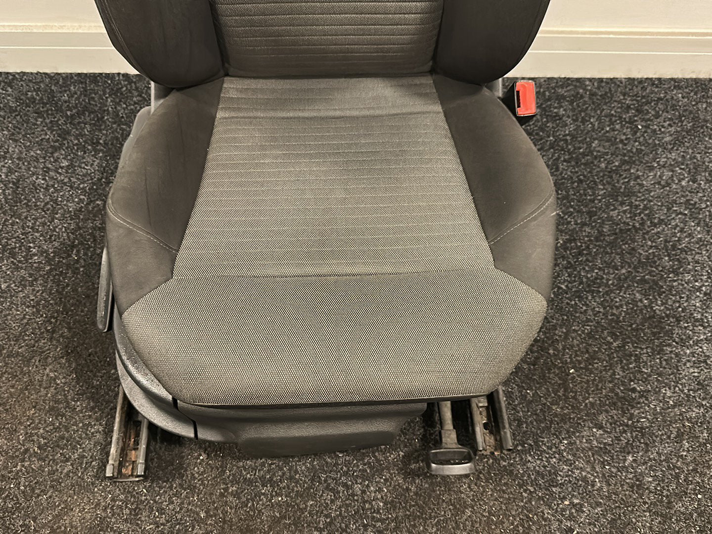 Volkswagen Polo 6R MK5 Hatchback Genuine Front Right O/S Driver Seat