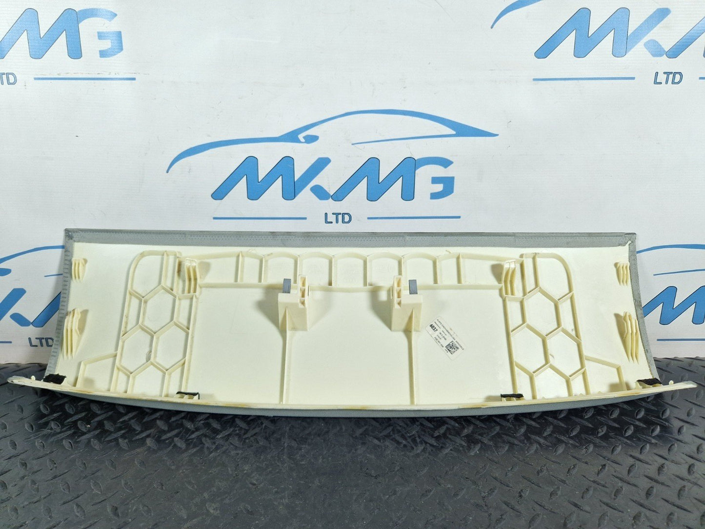 12-18 AUDI A6 C7 GENUINE REAR ROOF TRIM 4G9867839