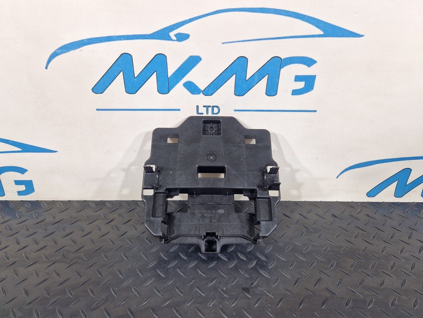 18-ON MERCEDES BENZ SPRINTER W907 OEM BATTERY TERMINAL TRIM A9075450900