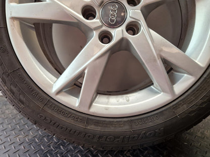 Audi A4 B9 Genuine 17" Alloy Wheel with Tyre 225/50/17 ~3mm 8W0601025K