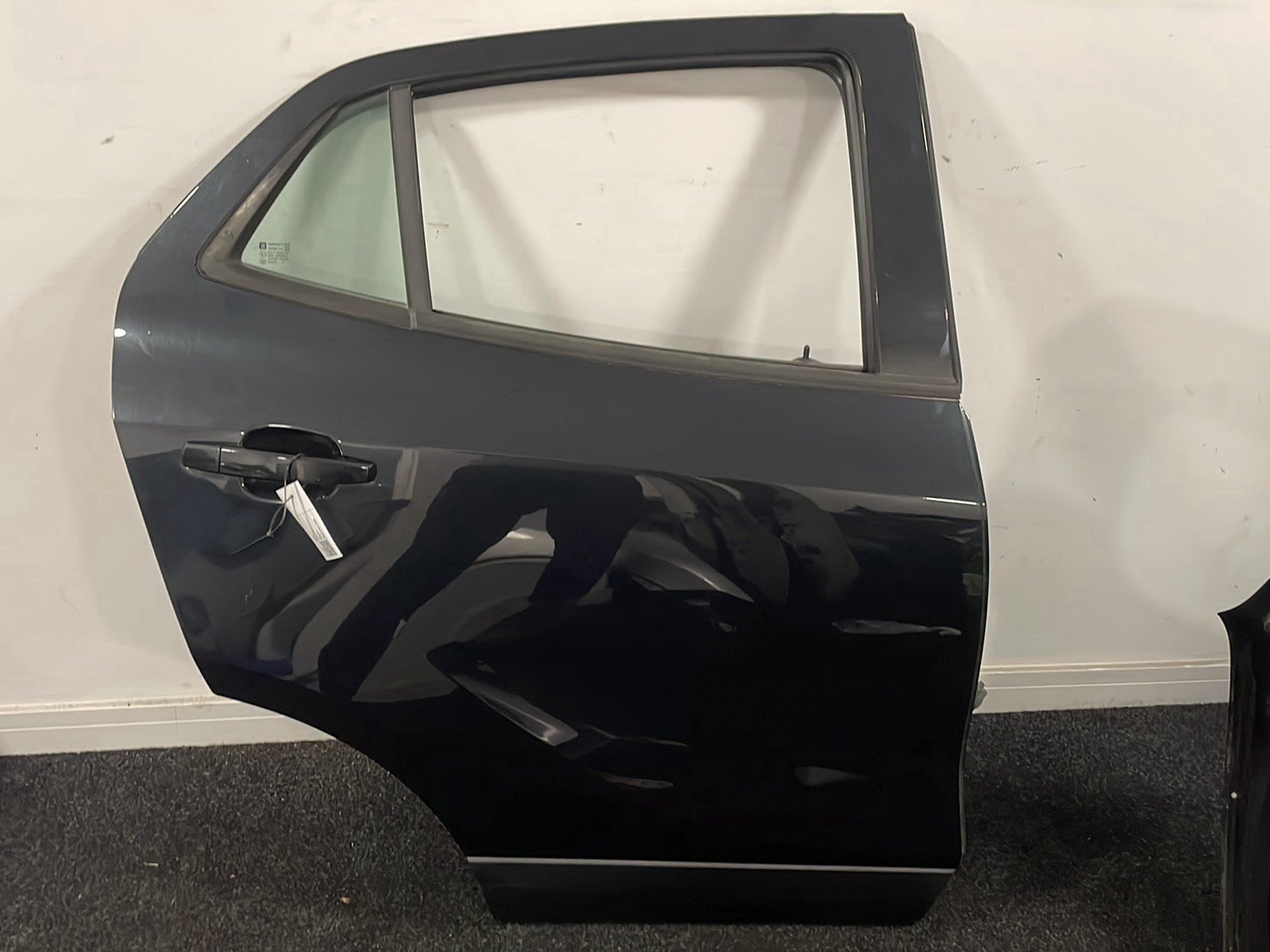 Vauxhall Mokka MK1 (G1U0) SUV Rear Right O/S Driver Complete Door in Black GAR