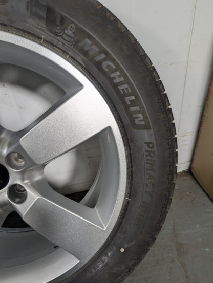 Land Rover Defender L663 OEM 20" Alloy Wheel with Tyre 7mm 255/60/20 L8B21007GB