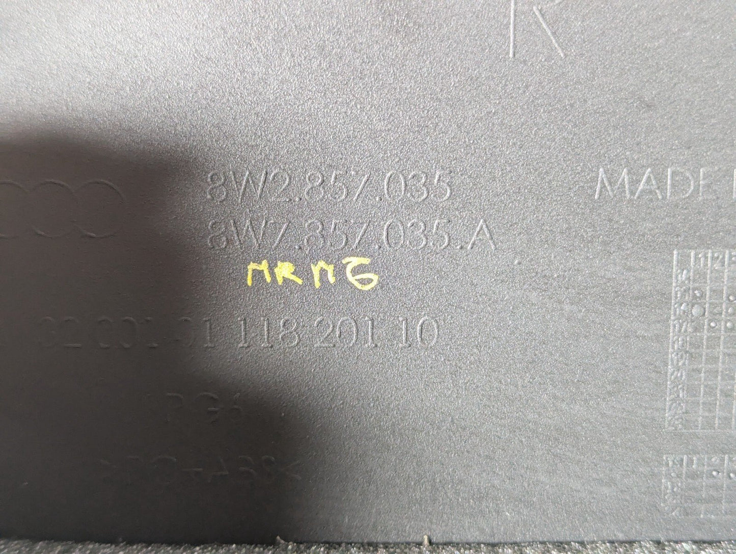 16-19 AUDI A4 B9 GENUINE DASHBOARD GLOVE BOX 8W2857035