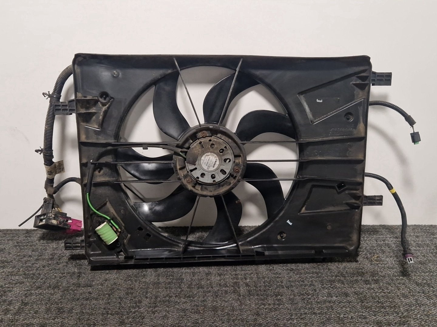 Vauxhall Astra MK6 (J) (A3400) Hatchback Cooling Radiator Fan 13289626 13267630