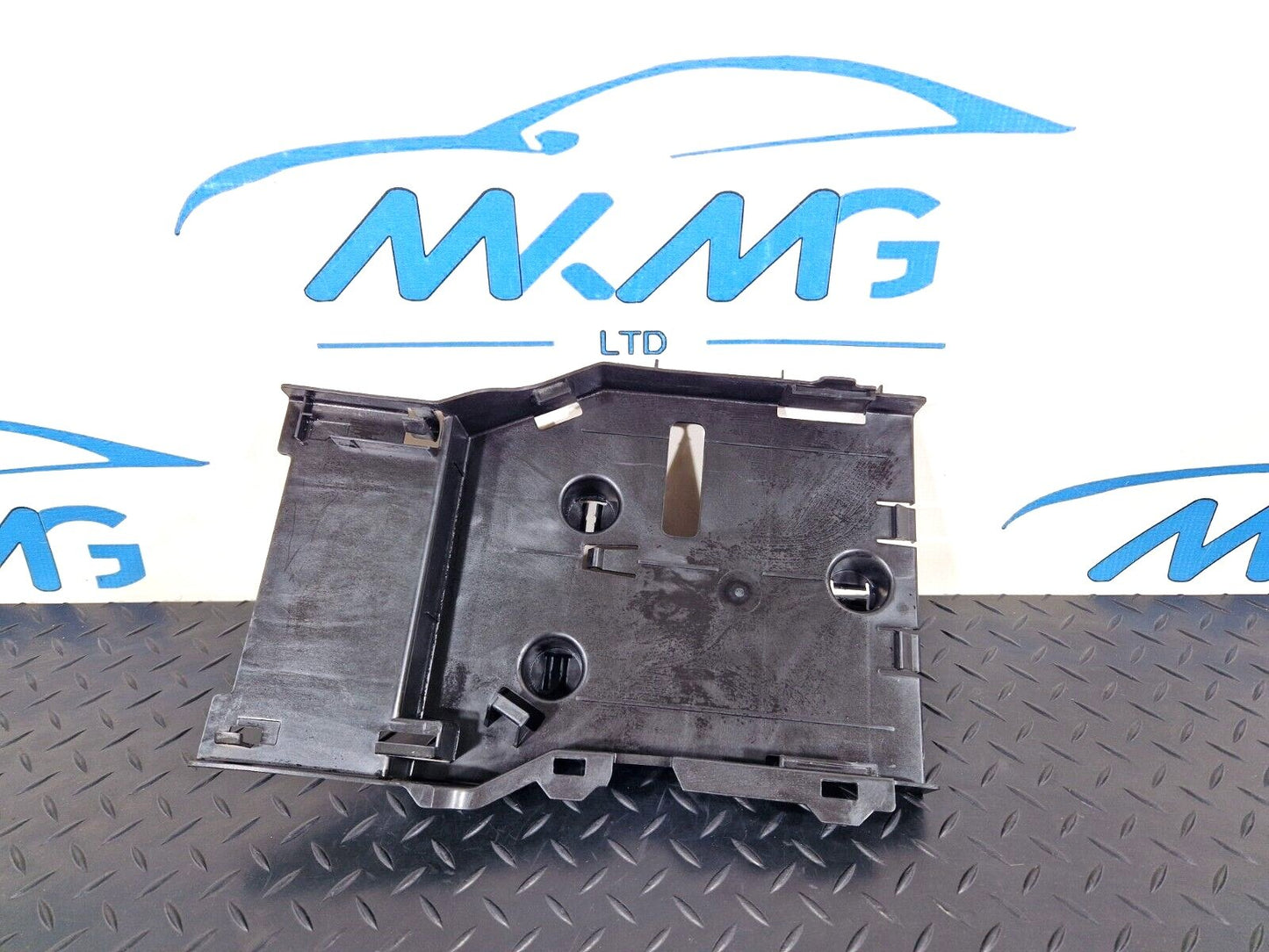 MERCEDES BENZ SPRINTER W907 W910 MODULE UNIT BRACKET HOLDER MOUNT A9105450800