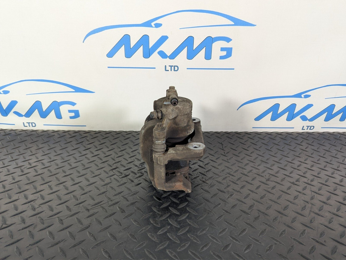 18-ON MERCEDES BENZ A CLASS W177 GENUINE OEM FRONT LEFT N/S BRAKE CALIPER