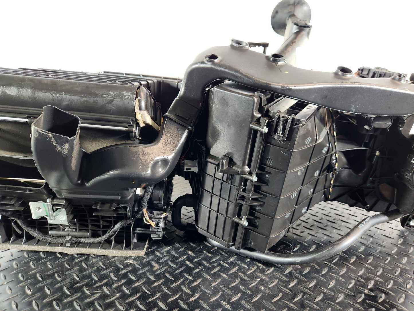 10-18 VW TOUAREG 7P GENUINE HEATER MATRIX BOX 7P2820005K 7P0820679A 7P0963235
