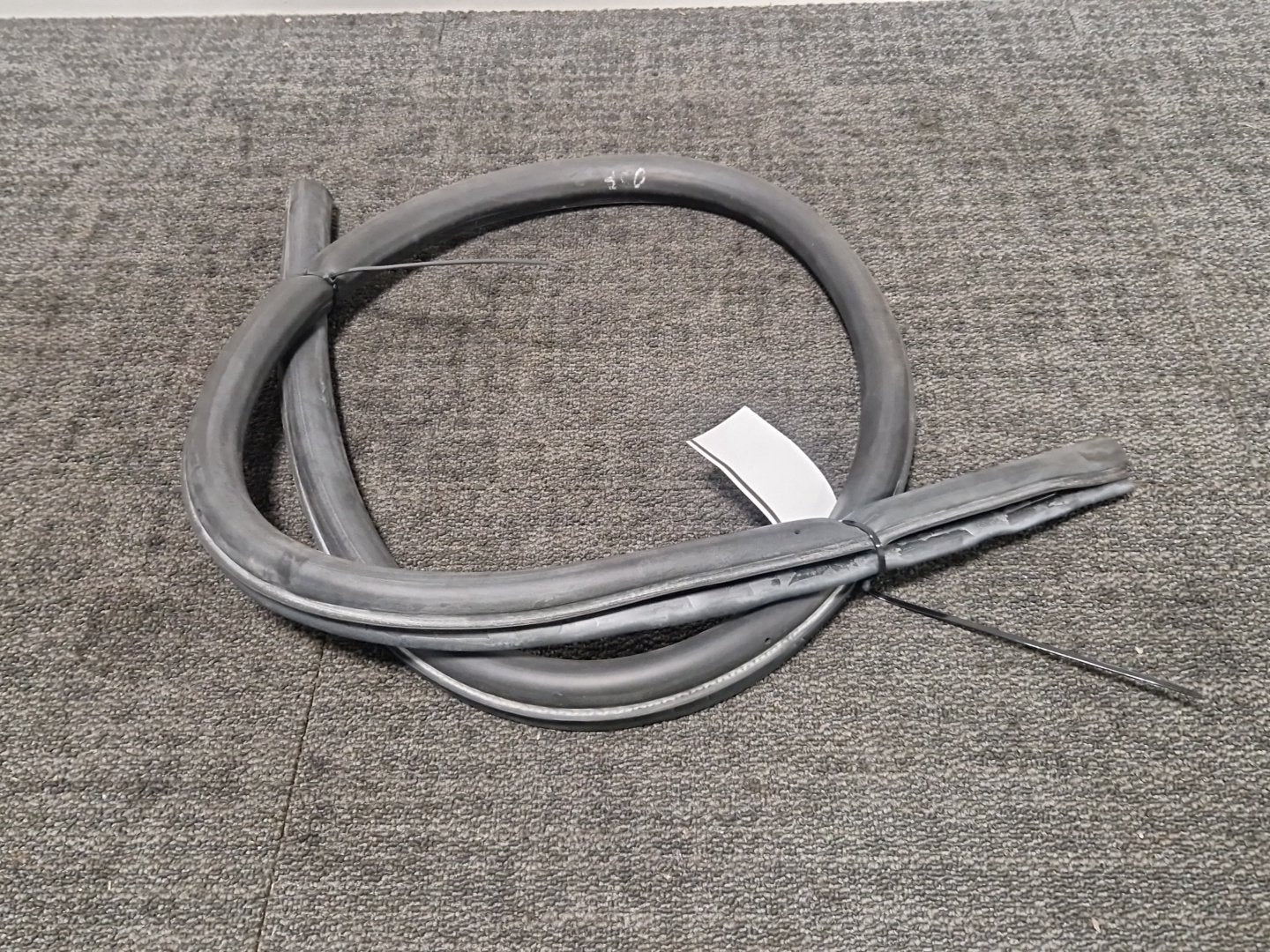 Audi A5 8W Front Right O/S Driver Body Door Rubber Seal 8W7831707
