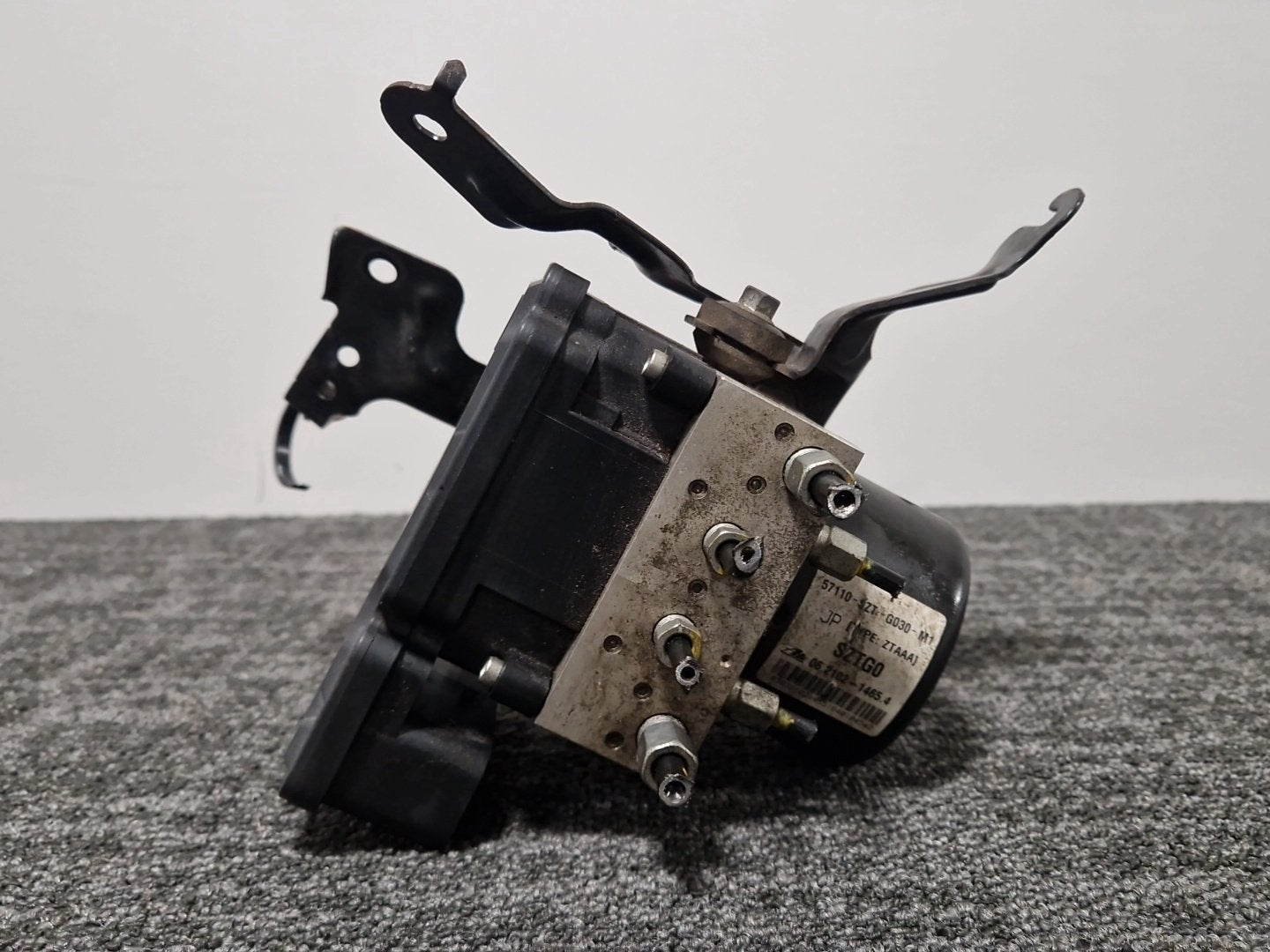 Honda CR-Z MK1 (ZF13) Coupe Genuine ABS Pump Module 57110-SZT-G030-M1