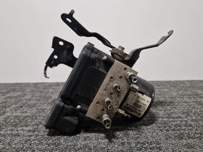 Honda CR-Z MK1 (ZF13) Coupe Genuine ABS Pump Module 57110-SZT-G030-M1
