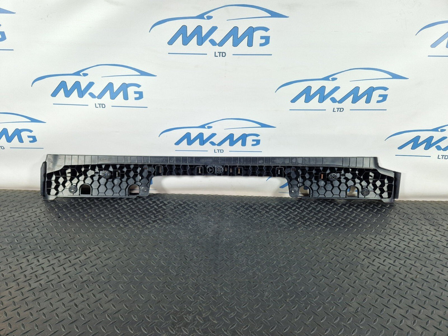 14-23 MERCEDES BENZ VITO W447 OEM BOOT STEP PANEL A4476940328