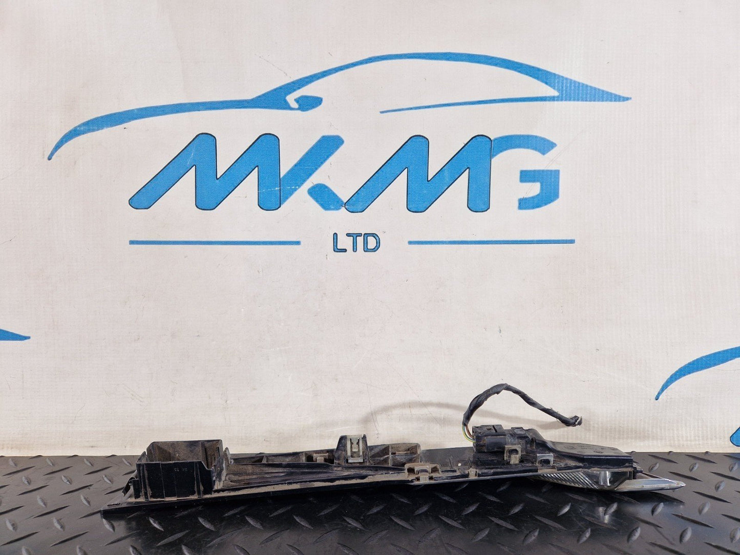 BMW Unknown Part Type 72218607221862