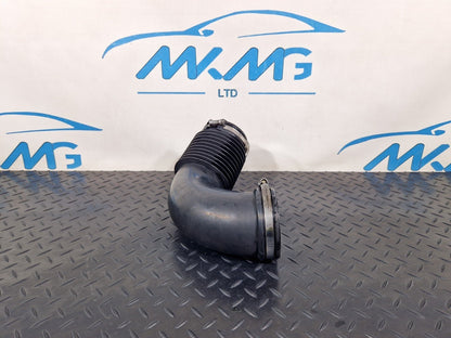 14-23 MERCEDES BENZ VITO W447 2.1d GENUINE AIR INTAKE PIPE 70548449