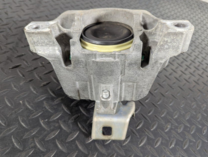 12-18 MERCEDES A B-CLA C117 W176 W246 LEFT ENGINE MOUNT A2462400217
