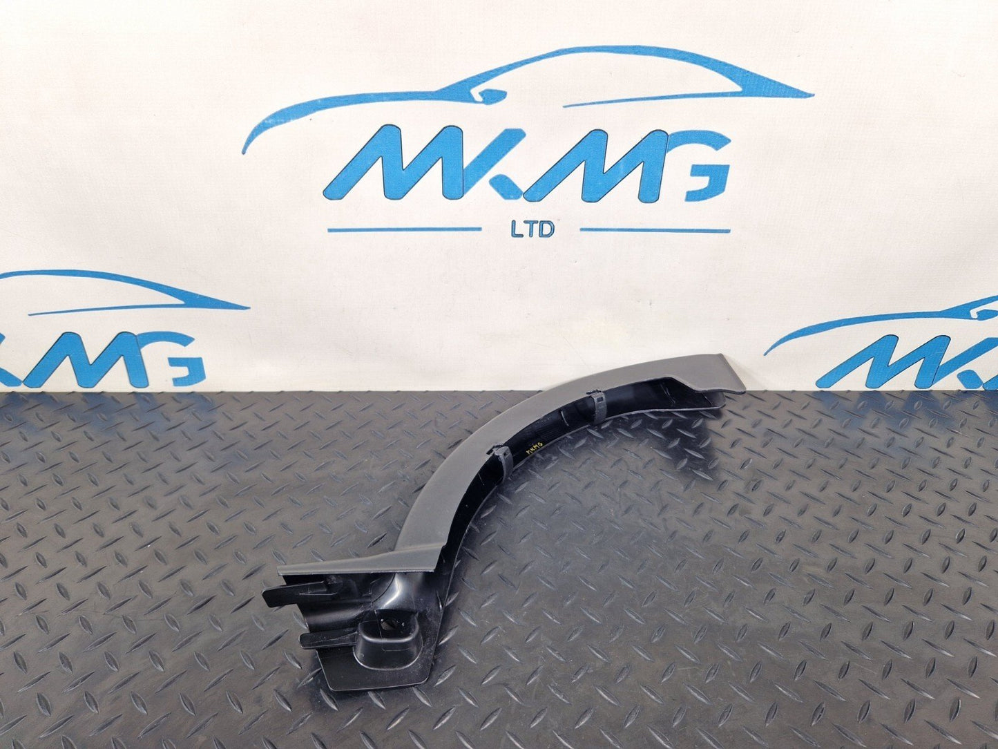 14-21 MERCEDES C250D W205 TRUNK LID HINGE COVER FINISH RIGHT SIDE A2058210189