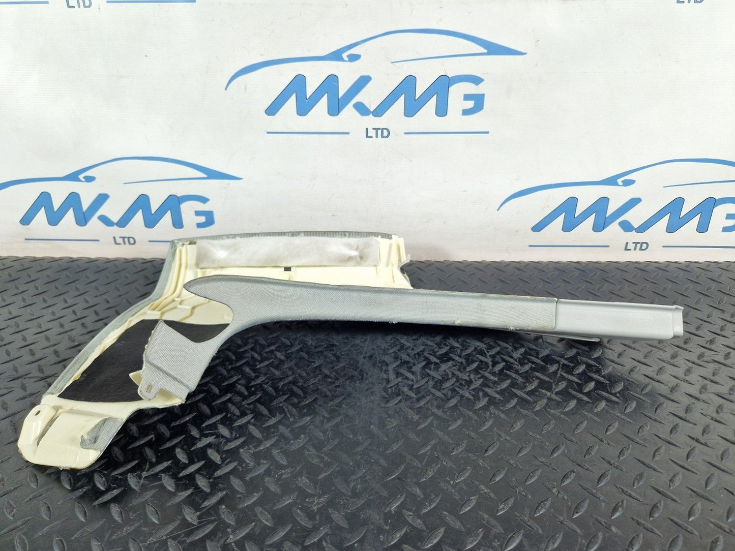 12-18 AUDI A6 C7 GENUINE RIGHT UPPER D PILLAR TRIM 4G9867246B