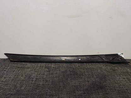 Land Rover Discovery L462 Genuine Right O/S A Pillar Door Moulding HY32-025A52-A