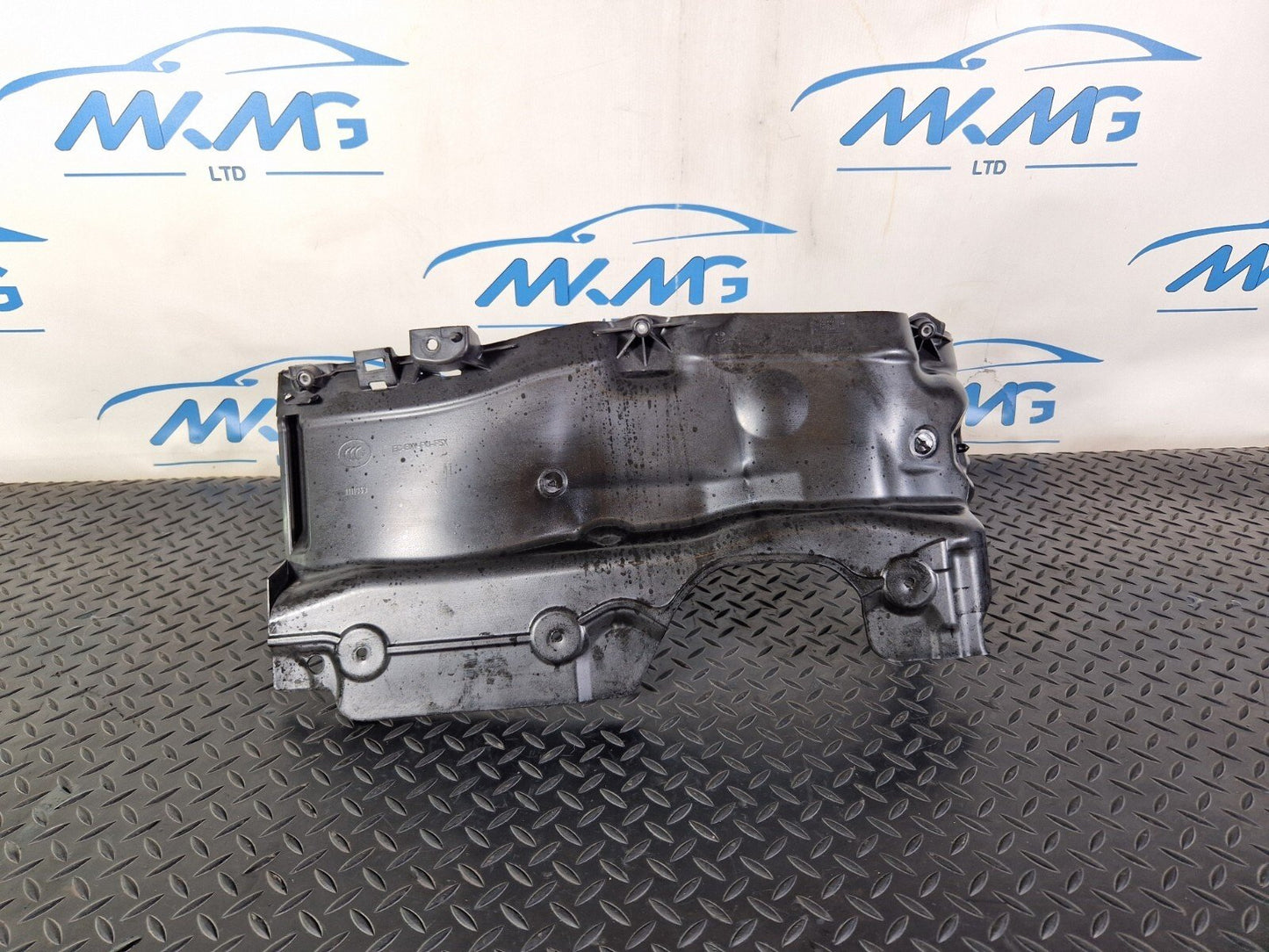 20-24 BMW 1 SERIES F40 BULKHEAD LOWER SECTION TRIM COVER 7290814