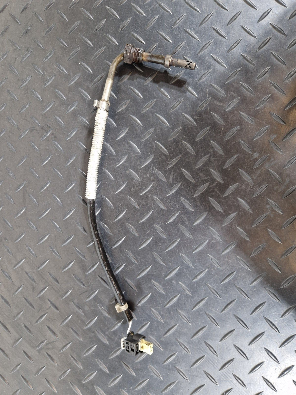 Mercedes-Benz Unknown Part Type A0081533728