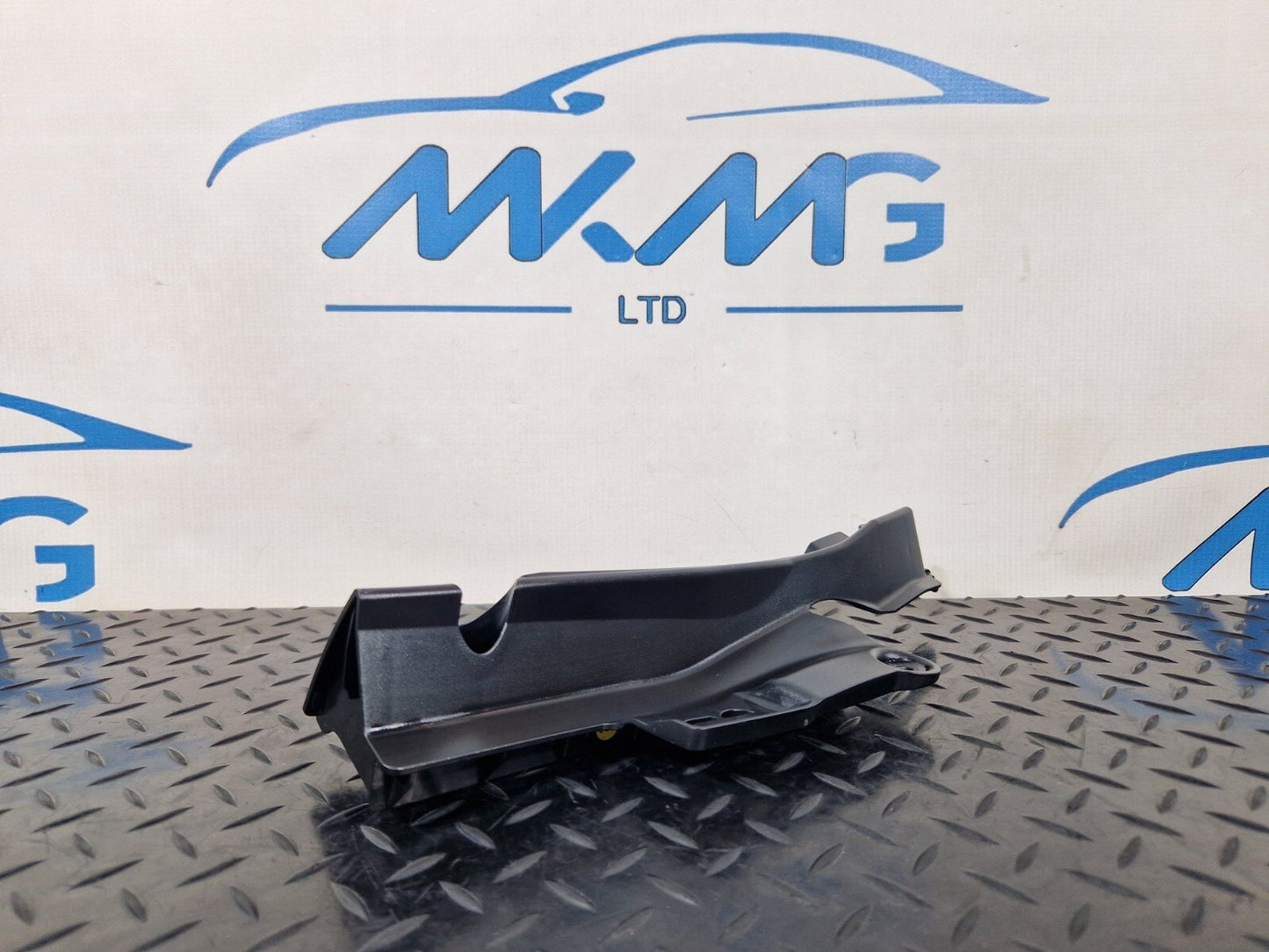 16-19 AUDI A4 B9 RIGHT ROOF SRS AIRBAG BRACKET MOUNT HOLDER 8W5880756