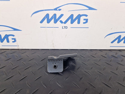 18-ON MERCEDES SPRINTER W907 W910 FRONT RIGHT WING HOLDER BRACKET A9108810800