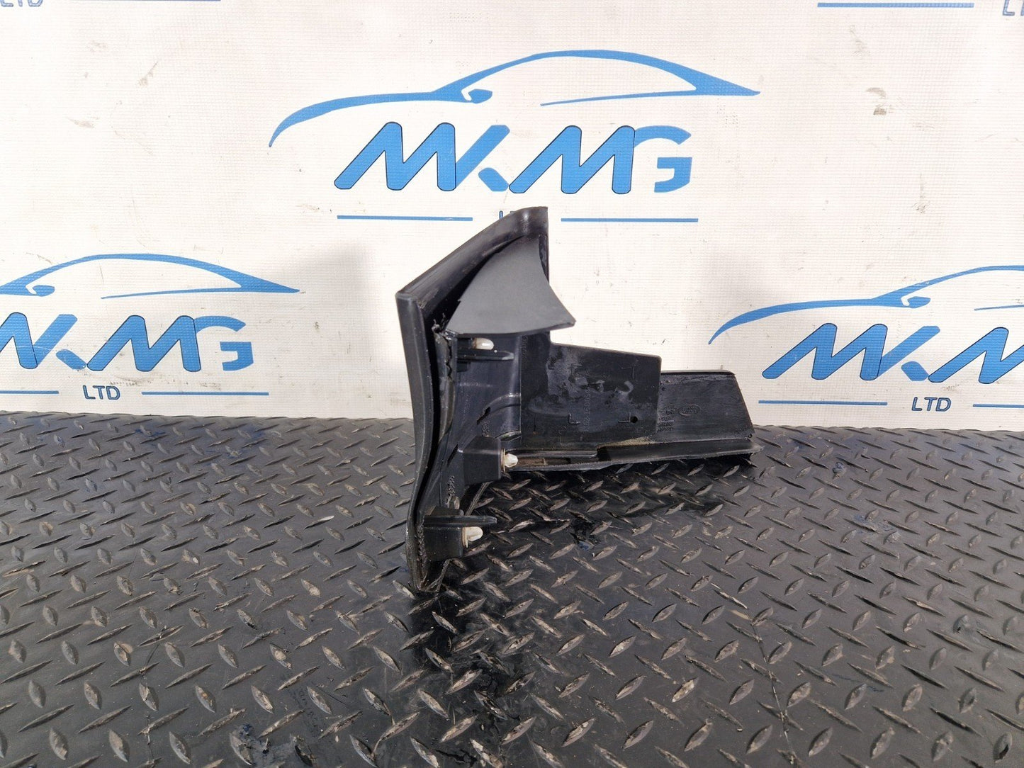 13-23 RANGE ROVER SPORT L494 RIGHT O/S FRONT BUMPER TRIM 1AA DK62-16D054-A