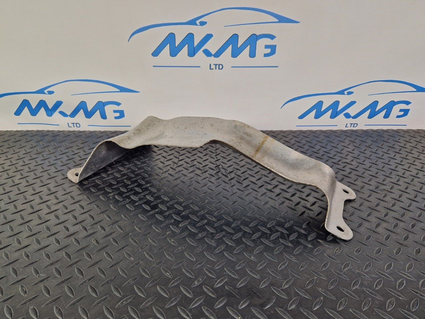 10-15 AUDI Q7 4L FUEL TANK UNDER SUPPORT  PLATE  GUARD 7L8201781